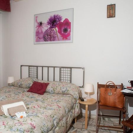 Guesthouse Amici Miei Florence Exterior photo