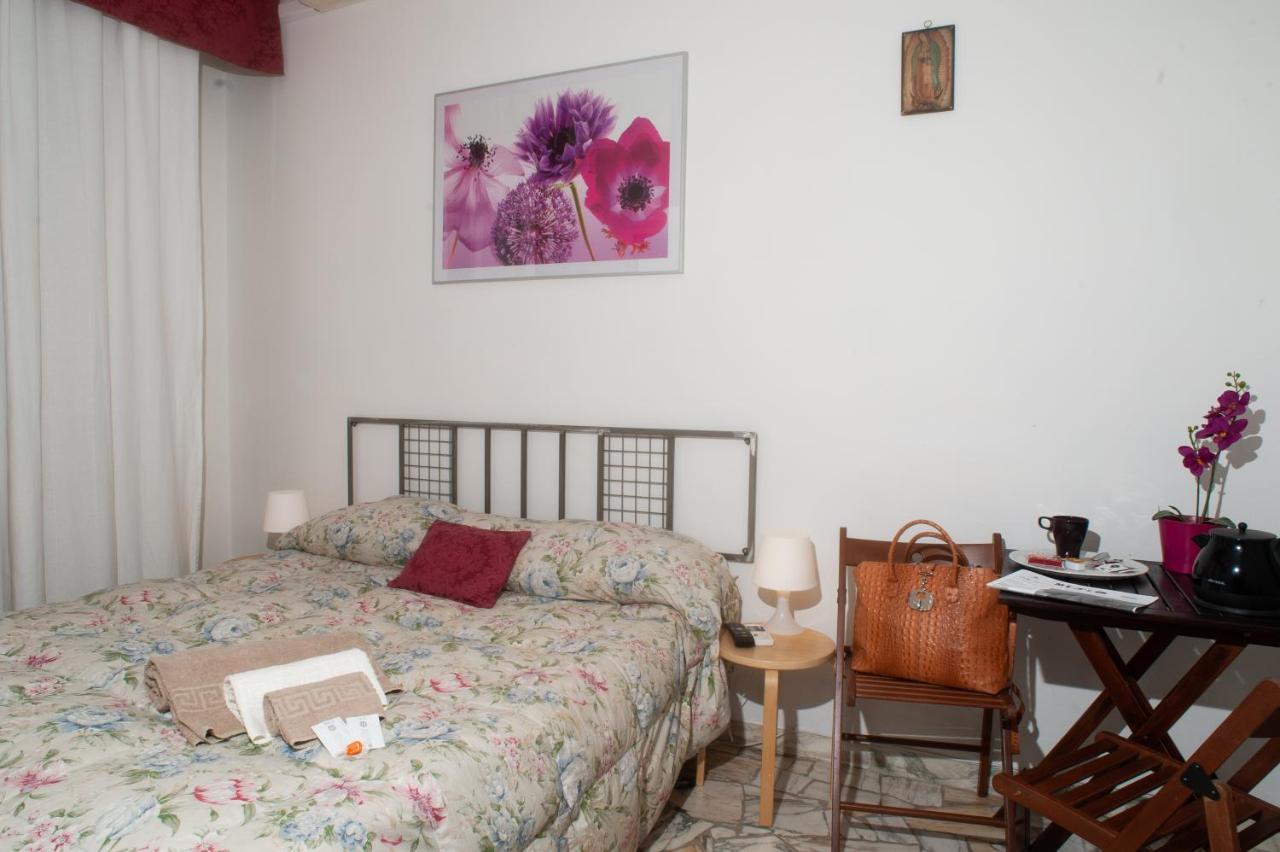 Guesthouse Amici Miei Florence Exterior photo