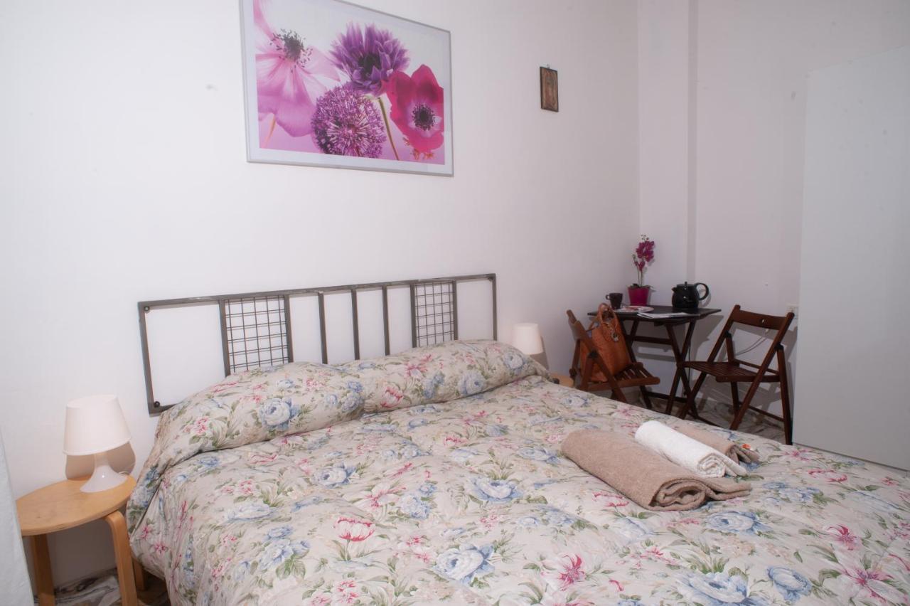 Guesthouse Amici Miei Florence Exterior photo